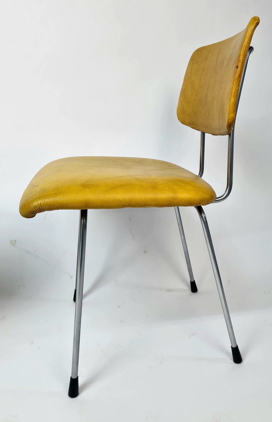 Image 1 of 2x Gispen 1231 chairs