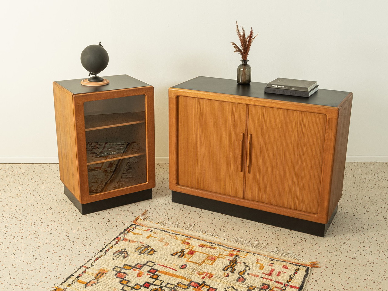 2x armadi Dyrlund