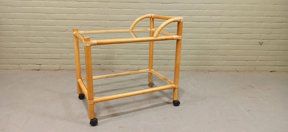 Image 1 of Chariot vintage en bambou et verre