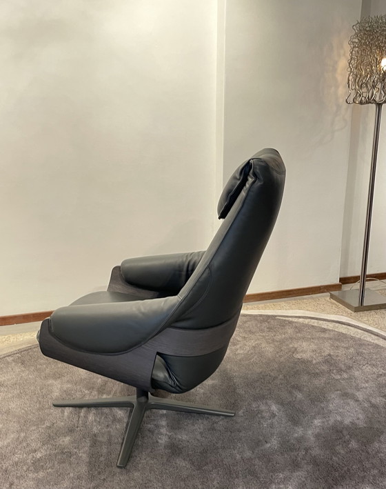 Image 1 of Leolux Cream relax armchair plus Noli leather