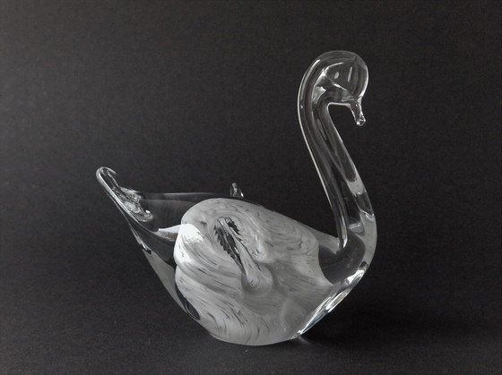 Image 1 of Hovmantorp (Suède) - Sculpture en verre - Cygne