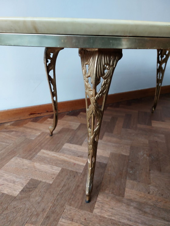 Image 1 of Vintage oval marble look coffee table