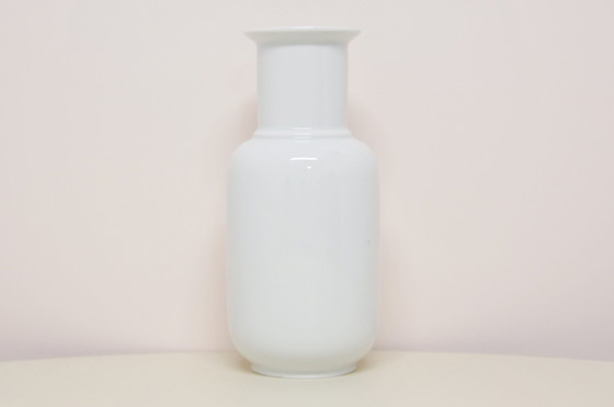 Image 1 of white glossy vase Thomas Germany