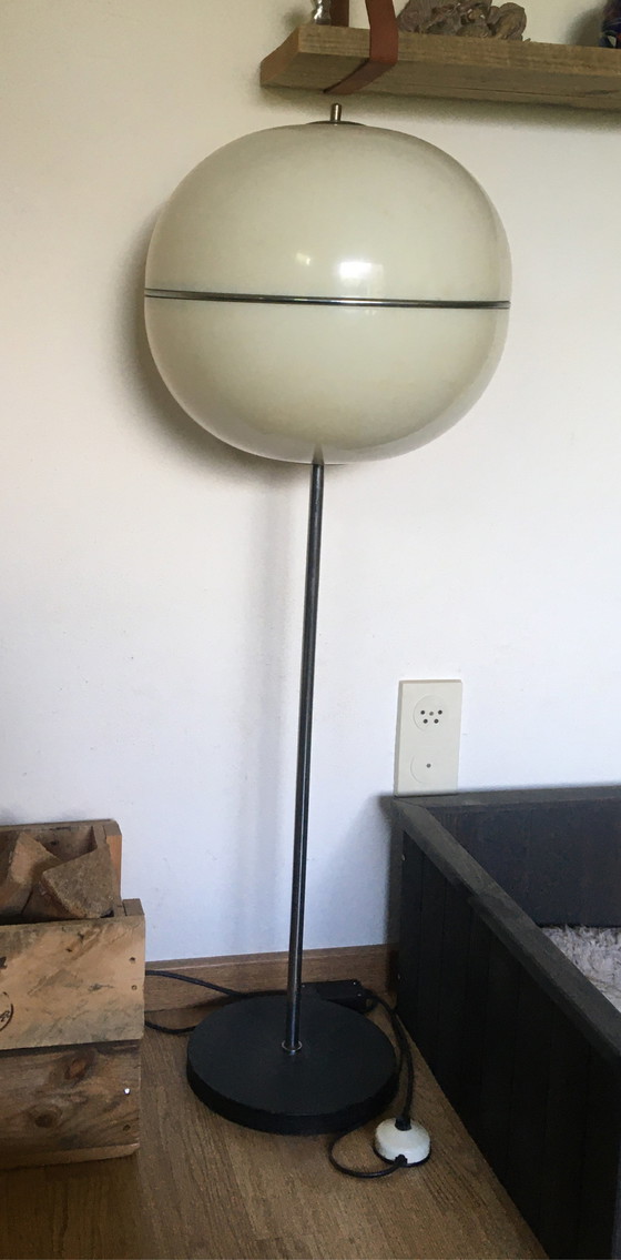 Image 1 of Vintage Table Lamp