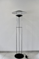 Lampada da terra dal design vintage