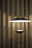 Lampada da terra dal design vintage