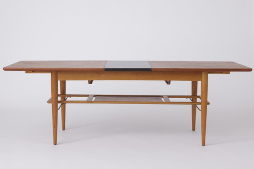 Danish extendable teak coffee table