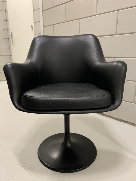 Image 1 of 1970s Bucket Chairs Black Leather Fiberglass