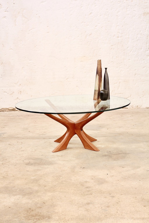 Illum Wikkelso Table