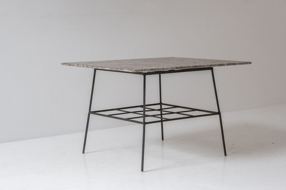 Image 1 of Ensemble de deux tables d'appoint, datant des années 1960.