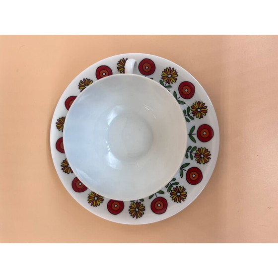 Image 1 of Set of 4 vintage cups with 6 porcelain saucers, 1970s