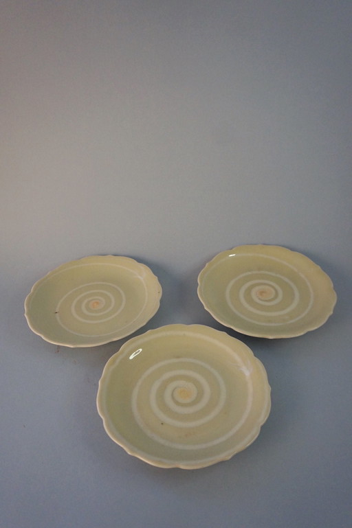 3x Japanese uzushio spiral floral celadon plates