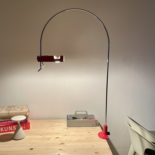 Oluce Spider Arc - Design arc clamp lamp - Joe Colombo - Red