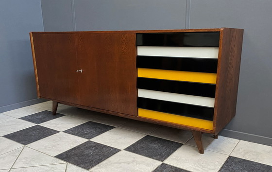 Image 1 of Buffet Jiroutek modèle U 460 en jaune par Interier Praha 1960s