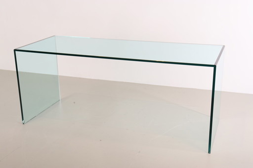 Strong custom-made Glass Table