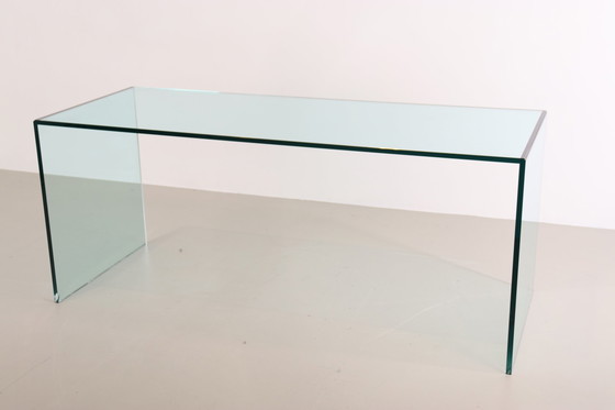 Image 1 of Strong custom-made Glass Table