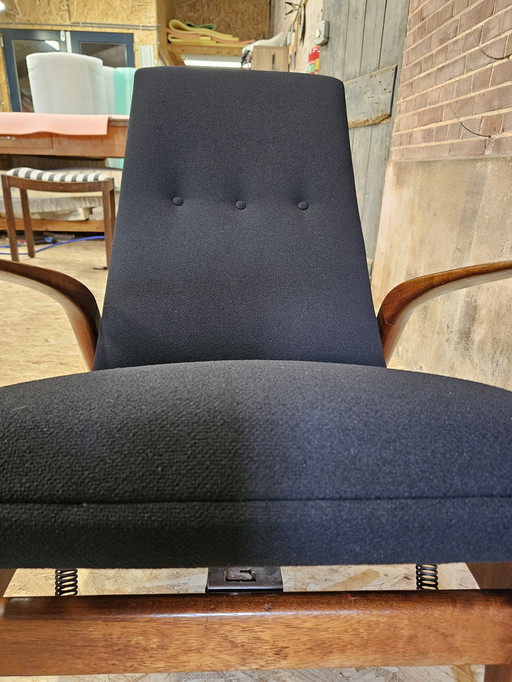 Gimson & Slater Rock N'Rest Easychair