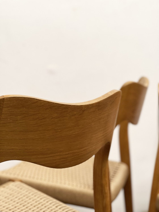 Image 1 of Mid-Century Danish Model 71 Chairs in Oak by Niels Otto Møller for J.L. Mollers, 1950s, Set of 6