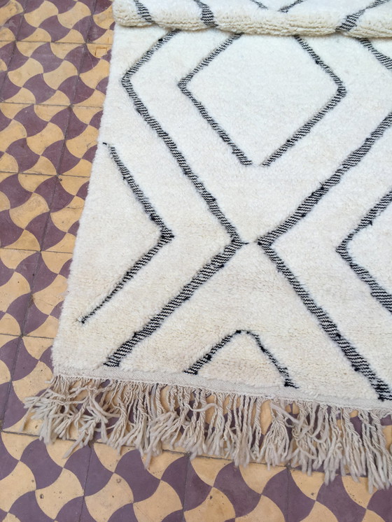 Image 1 of Beni Ouarain Moroccan Berber Carpet 250 X 164 Cm