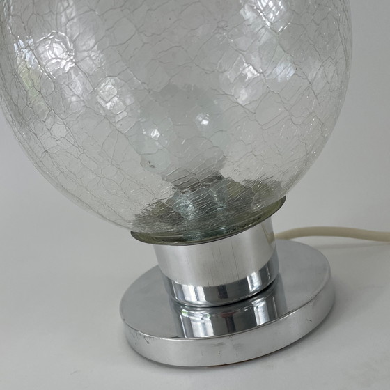 Image 1 of Lampe à poser Doria en aluminium et verre craquelé