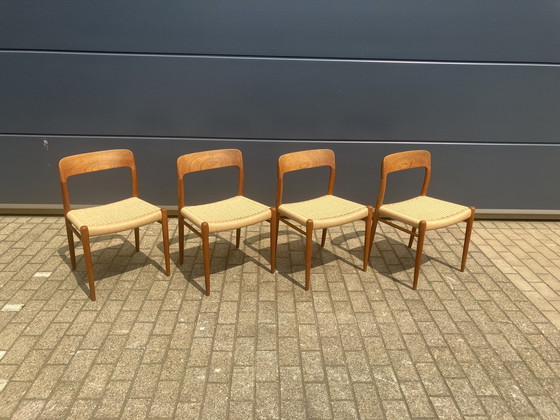 Image 1 of 4x chaises de salle à manger Niels Otto Møller 'model 75' en teck