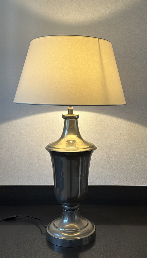 2X Lamp With White Shade