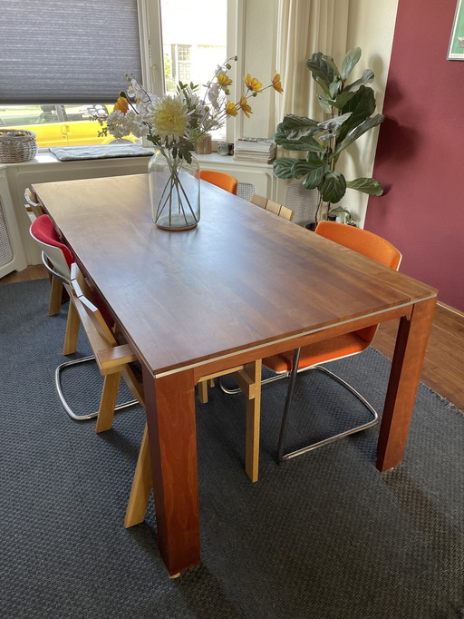 Design dining table cherry wood