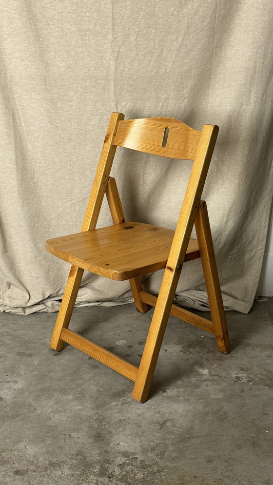 Image 1 of 6X Pine Folding Chair, Daumiller Style