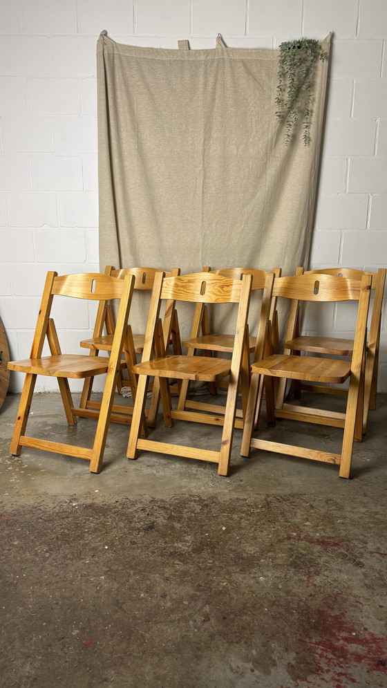 Image 1 of 6X Pine Folding Chair, Daumiller Style