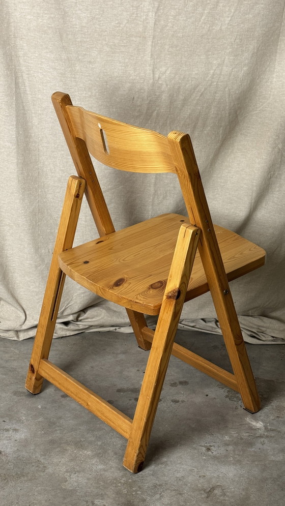 Image 1 of 6X Pine Folding Chair, Daumiller Style