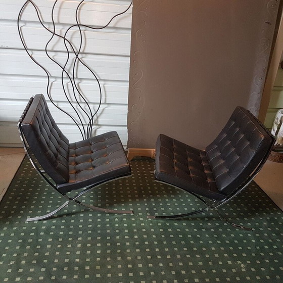 Image 1 of Pair of vintage leather "Barcelona" armchairs by Mies Van Der Rohe for knoll, 1970