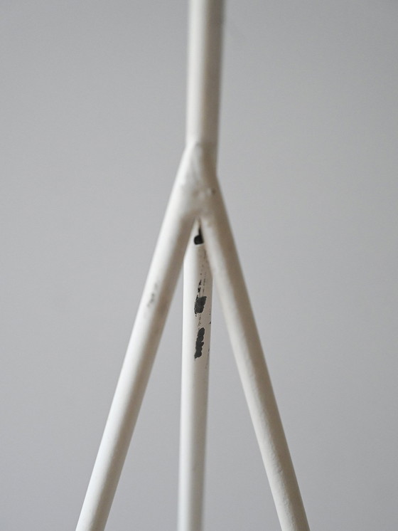 Image 1 of Retro Floor Lamp With Leaf Patterned Shade – Vintage White Metal Tripod Base