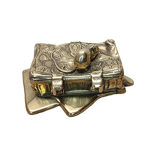 Image 1 of Vassoio porta timbri vintage in ottone con topo e libro