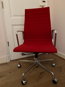 Vitra Charles Eames office chair