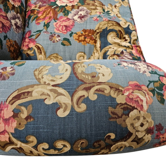 Image 1 of Howard Sons Floral Sofa Stunning Condition Weighty Sofa 100 Kg Flora Sofa