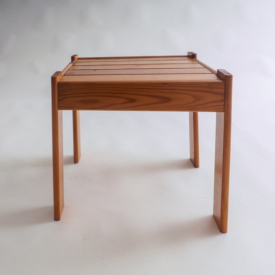 Image 1 of Tavolino laterale in legno di pino anni '70