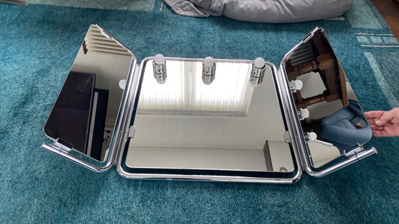 Image 1 of Vintage mirror with lights