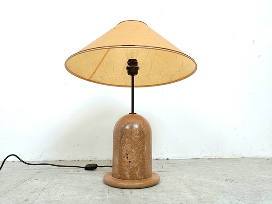 Image 1 of Lampe de table vintage en travertin