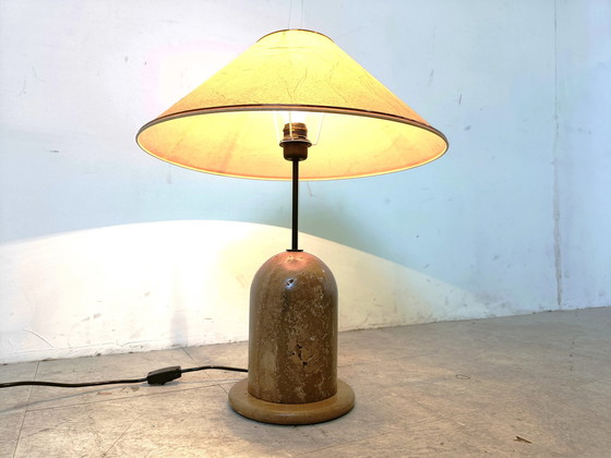 Image 1 of Lampe de table vintage en travertin