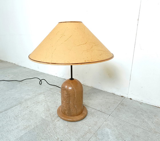 Image 1 of Lampe de table vintage en travertin