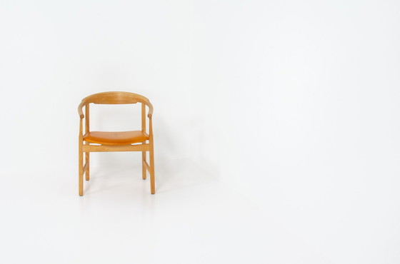 Image 1 of Fauteuil Hans Wegner PP208