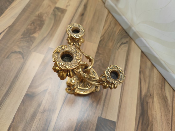 Image 1 of 2x candelabri riccamente decorati a 3 bracci, in ottone