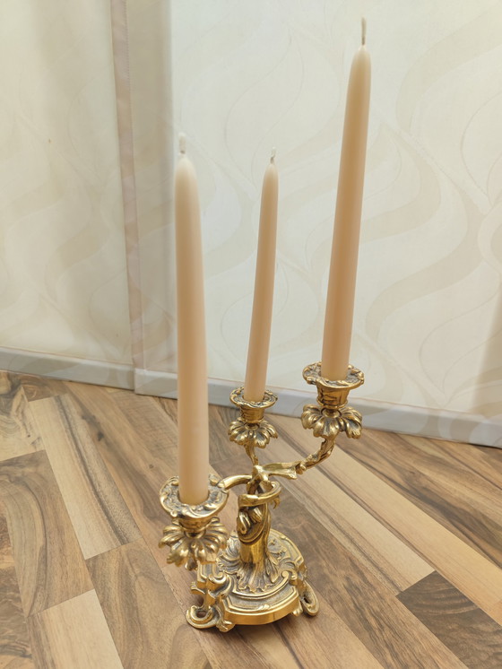 Image 1 of 2x candelabri riccamente decorati a 3 bracci, in ottone