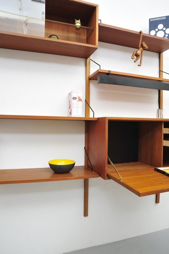 Image 1 of Royal Cado shelving system 07 teak with desk Poul Cadovius 1950