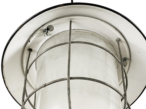 Image 1 of Grande lampada a sospensione industriale. Svezia anni '50