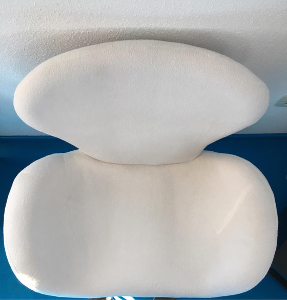 Image 1 of Chaise Bertoia "Tulipe" blanche des années 80