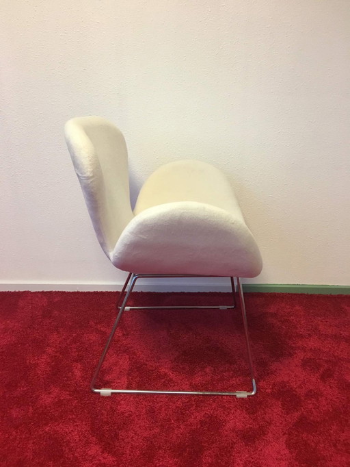 White 80's Bertoia "Tulip" chair