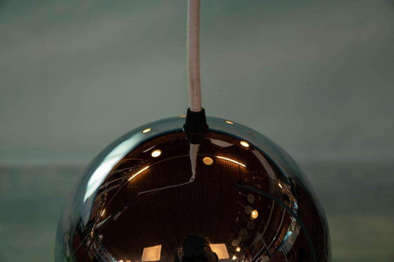 Image 1 of Lampe suspendue vintage chromée, lampe globe de l'ère spatiale