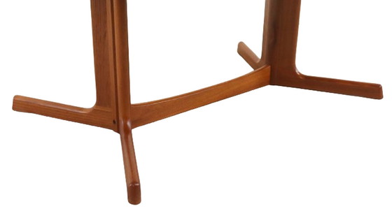 Image 1 of Dyrlund coffee table Pillemark