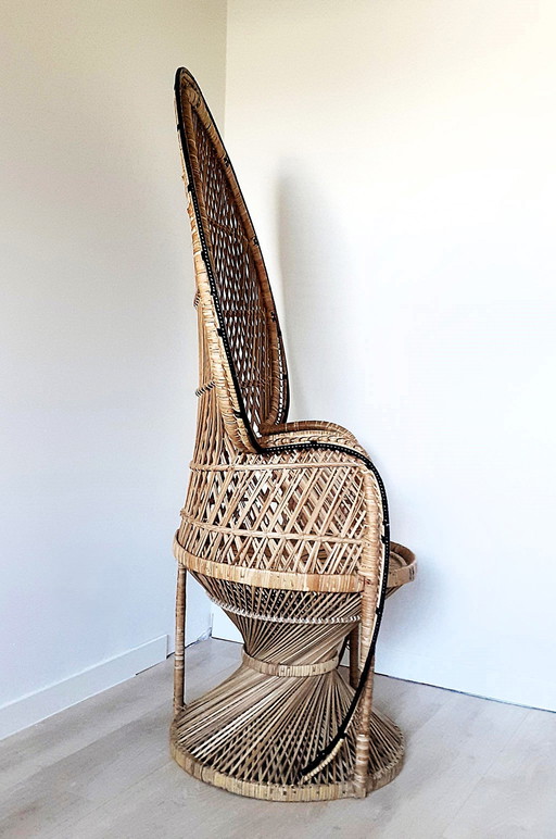 Peacock chair / Chair " Emanuelle "